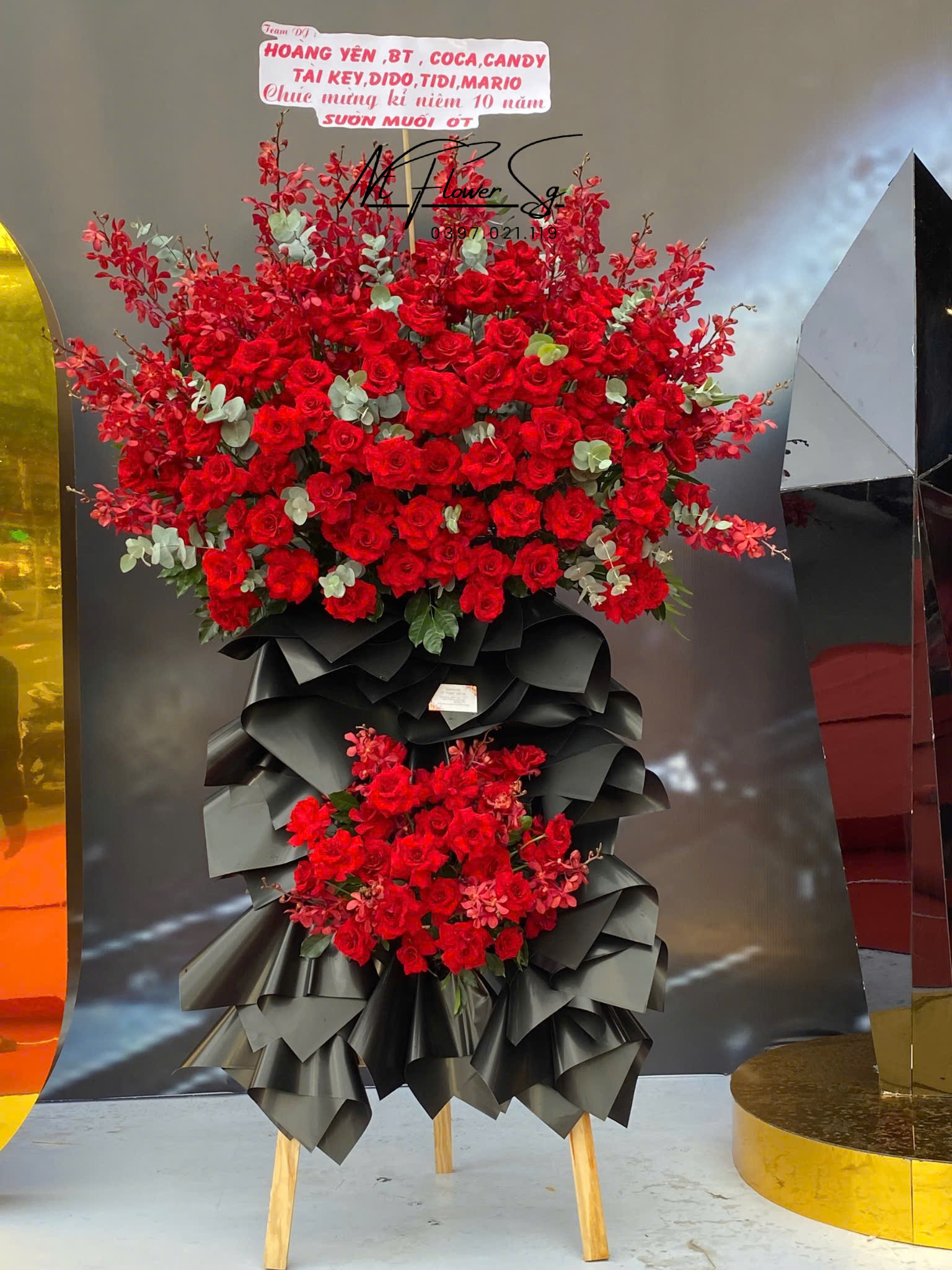 Kệ hoa khai trương 057