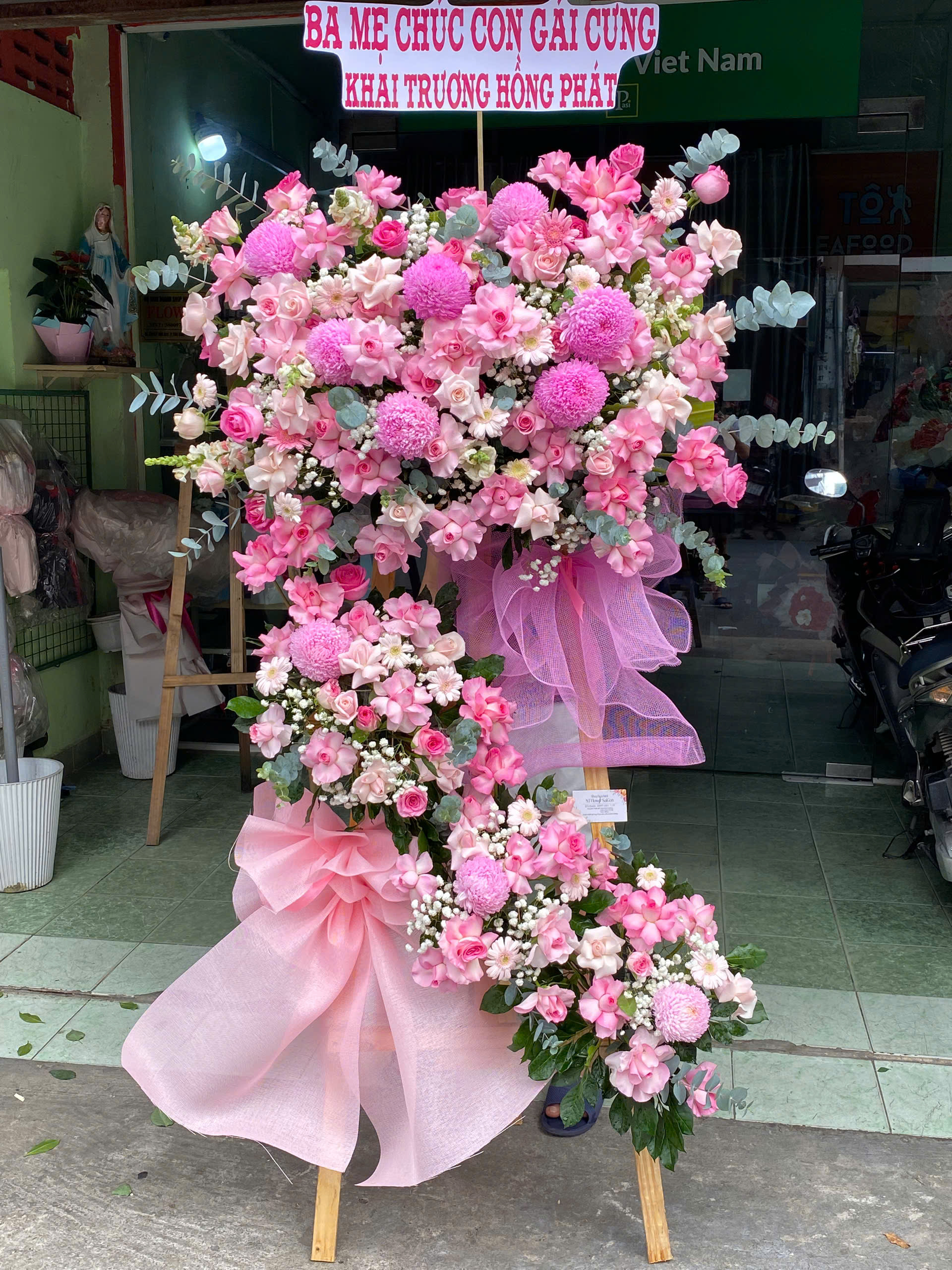 Kệ hoa khai trương 071